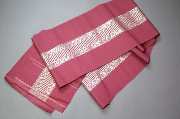 単の帯】八寸名古屋帯（引き返し裏のないタイプ）・ピンク色・献上柄風 