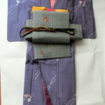 紬の着物　刺繍の袋帯