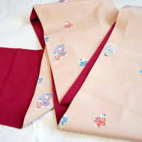 童柄のかわいい道中着＆共布の名古屋帯を見つけました