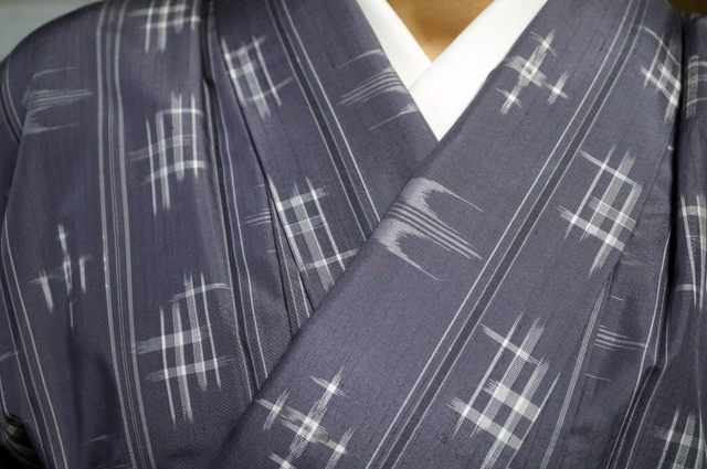 着物紹介】琉球絣の紬と木立柄の紬着物～武相荘（旧白洲邸）のおでかけ 